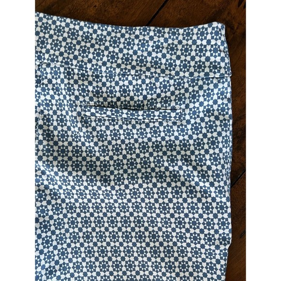 Margaret M Slimming Pant‎ Crop Ankle Size L Blue White Stretch Diamond - Picture 5 of 12